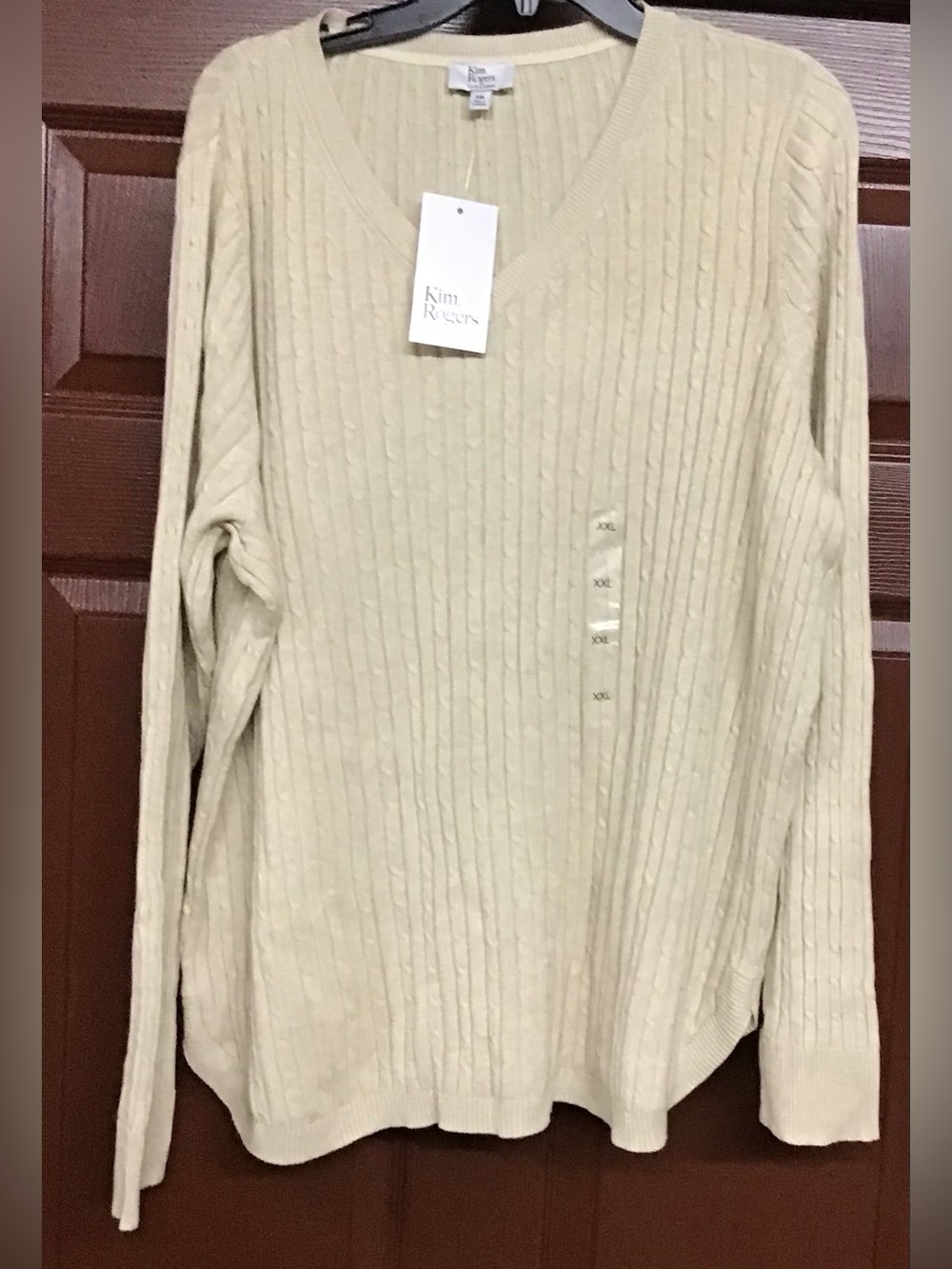 Kim Rogers Women’s Light Cream V-Neck Cable Knit Sweater